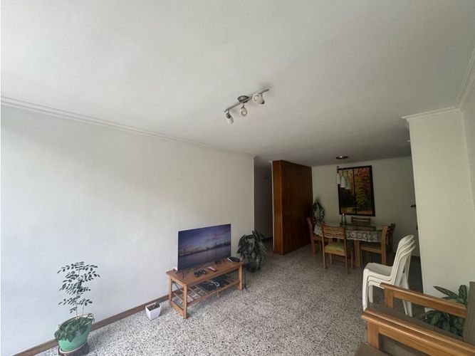Apartamento de 3 alcobas en venta en La Frontera, Envigado, 86 m² · foto 2 de 13