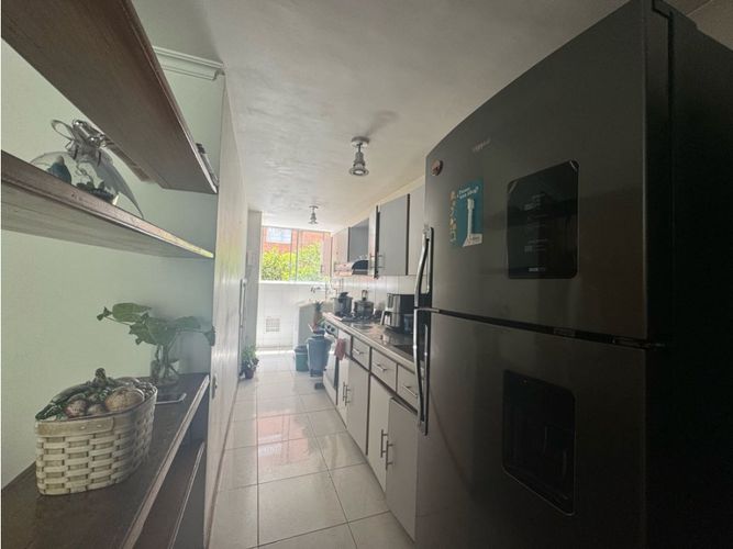 Apartamento de 3 alcobas en venta en La Frontera, Envigado, 86 m² · foto 4 de 13
