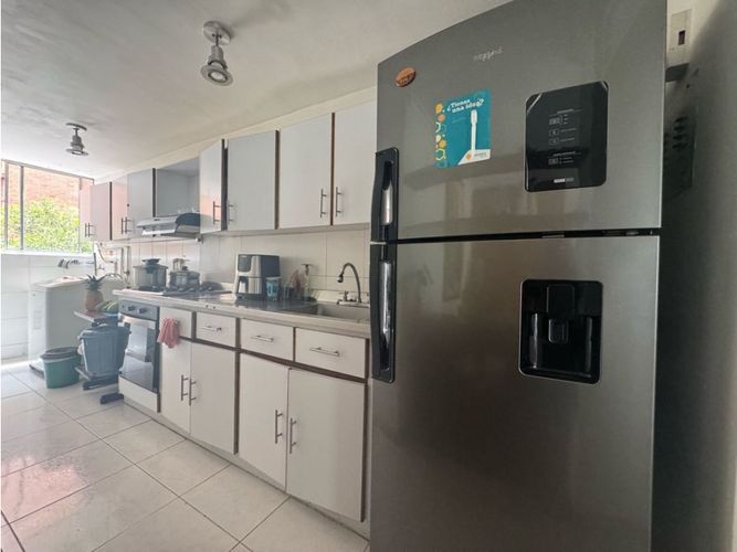 Apartamento de 3 alcobas en venta en La Frontera, Envigado, 86 m² · foto 6 de 13