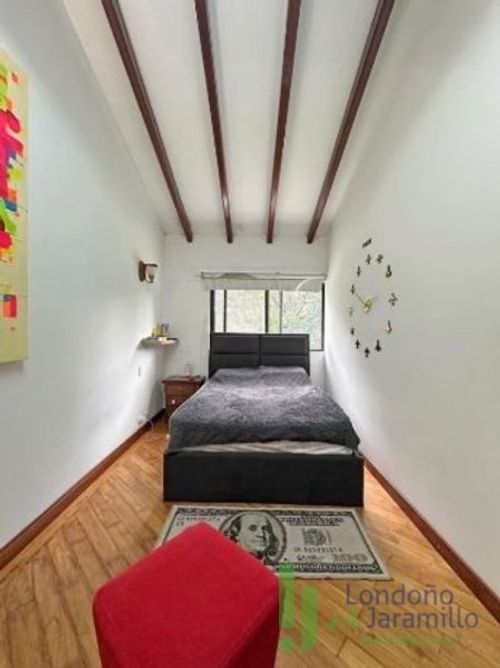 Casa de 4 alcobas en venta en El Diamante No. 2, Medellín, 538 m² · foto 8 de 14