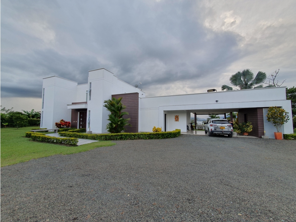 Casa en venta en Cerritos, Pereira · foto 2 de 24