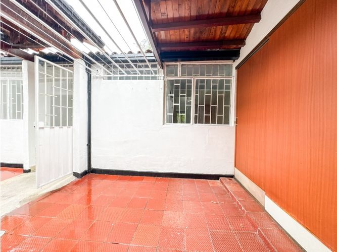 Casa de 5 alcobas en venta en Urbanizacion Diamante Ii Etapa, Bucaramanga, 195 m² · foto 2 de 14