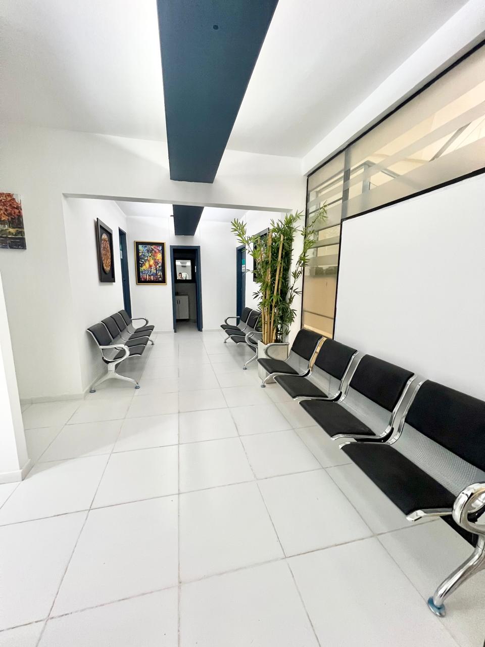 En Alquiler Oficinas / Consultorios Amoblados y Equipados para Profesionales en Barrio Villa Aurelia A443 — foto 3