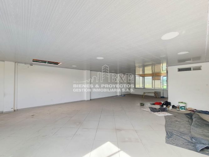 Bodega en arriendo en Vereda Paso Ancho, Zipaquirá, 330 m² · foto 4 de 24