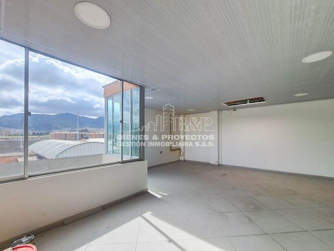 Bodega en arriendo en Vereda Paso Ancho, Zipaquirá, 330 m² · foto 2 de 24