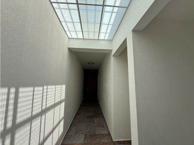 Edificio en venta en La Flora, Cali, 455 m² · foto 10 de 24