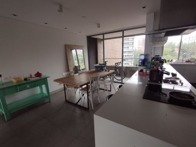 Apartamento de 3 alcobas en arriendo en Loma Benedictinos, Envigado, 170 m² · foto 3 de 17