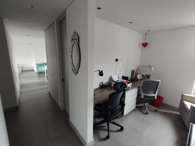 Apartamento de 3 alcobas en arriendo en Loma Benedictinos, Envigado, 170 m² · foto 7 de 17