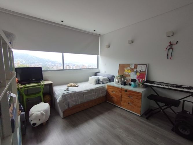Apartamento de 3 alcobas en arriendo en Loma Benedictinos, Envigado, 170 m² · foto 10 de 17
