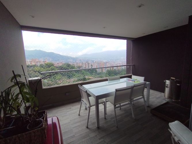 Apartamento de 3 alcobas en arriendo en Loma Benedictinos, Envigado, 170 m² · foto 15 de 17