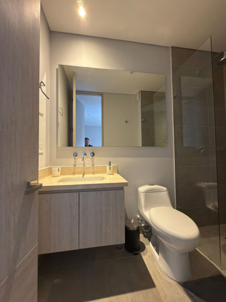 Apartamento en arriendo en Chicó Reservado, Bogotá · foto 9 de 10