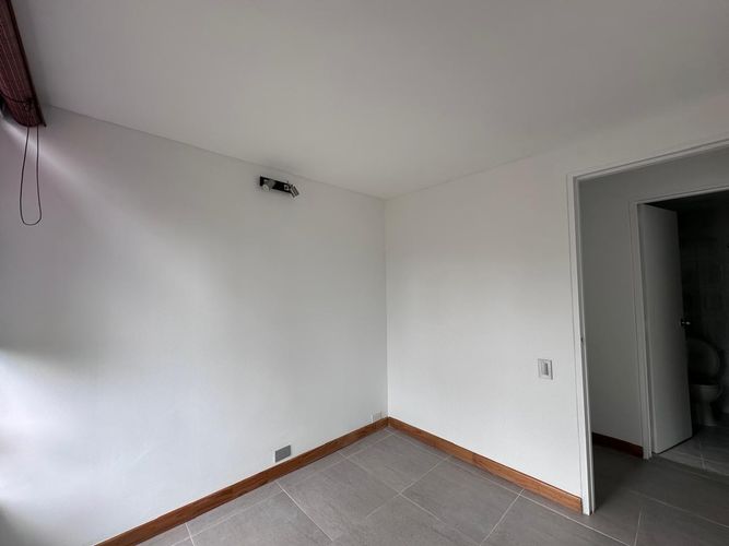 Apartamento de 2 alcobas en arriendo en El Poblado, Medellín, 53 m² · foto 12 de 14