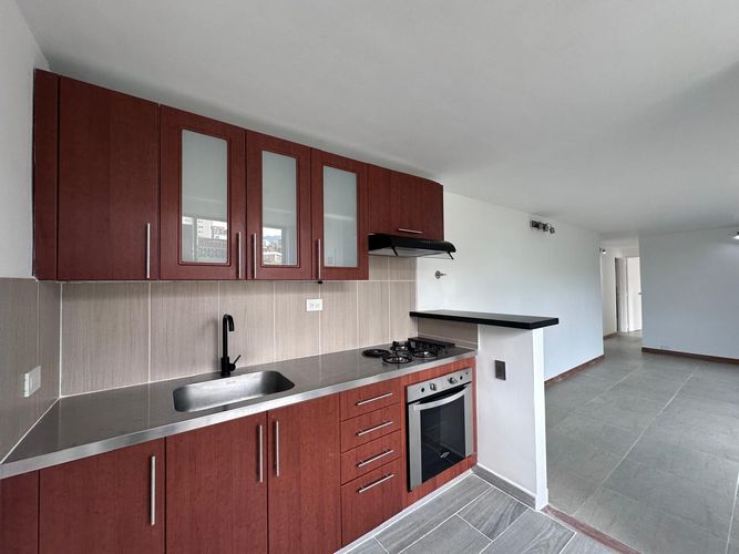 Apartamento de 2 alcobas en arriendo en El Poblado, Medellín, 53 m² · foto 11 de 14
