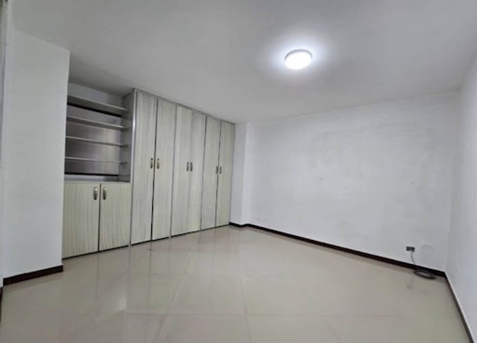 Casa de 4 alcobas en arriendo en La Palma, Medellín, 140 m² · foto 15 de 19