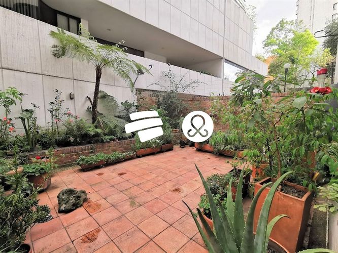 Apartamento de 3 alcobas en venta en Los Rosales, Bogotá, 284 m² · foto 3 de 22