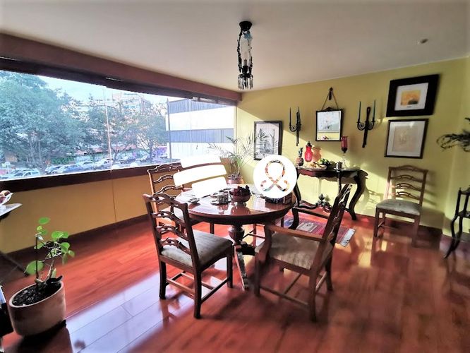 Apartamento de 3 alcobas en venta en Los Rosales, Bogotá, 284 m² · foto 5 de 22