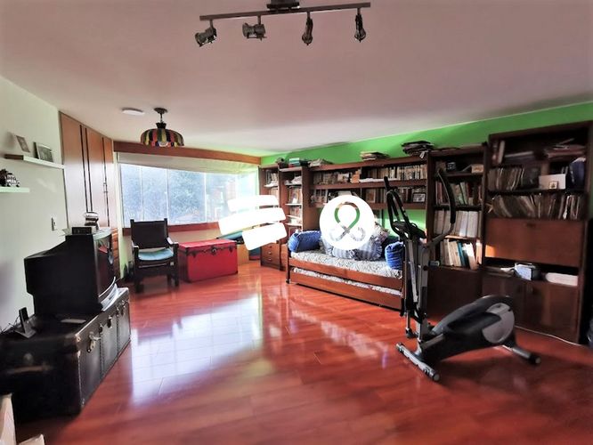 Apartamento de 3 alcobas en venta en Los Rosales, Bogotá, 284 m² · foto 21 de 22