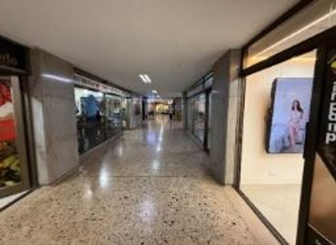 Oficina en venta en La Candelaria, Medellín, 91 m² · foto 4 de 10