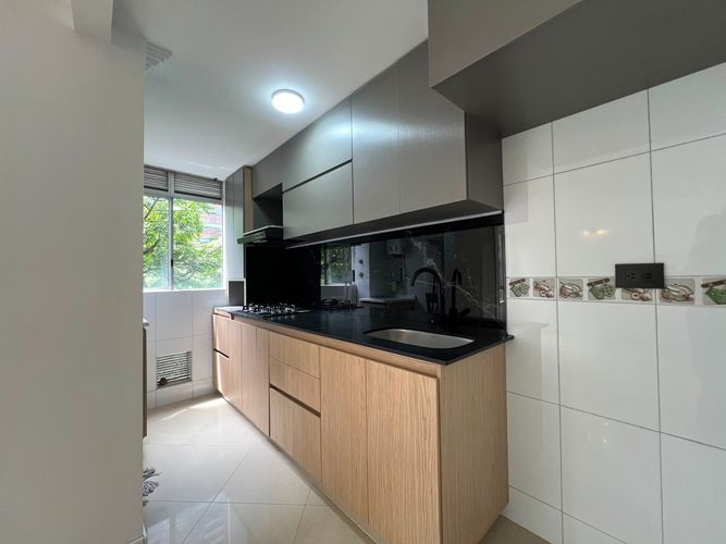 Apartamento de 2 alcobas en arriendo en Castropol, Medellín, 55 m² · foto 5 de 14