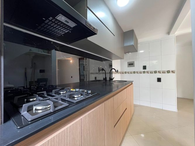 Apartamento de 2 alcobas en arriendo en Castropol, Medellín, 55 m² · foto 4 de 14
