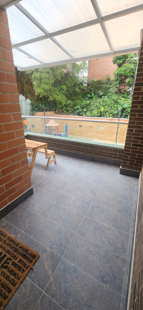 Apartamento en arriendo en Castropol, Medellín · foto 19 de 22