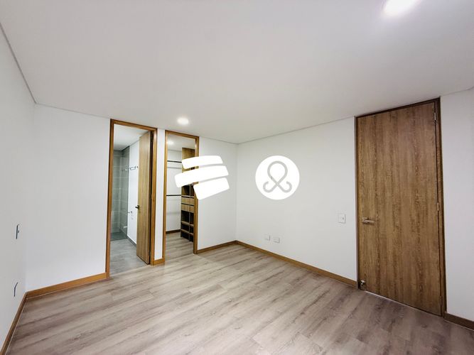 Apartamento de 3 alcobas en venta en Loma Del Indio, Medellín, 111 m² · foto 9 de 15