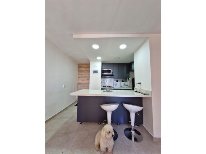 Apartamento de 2 alcobas en venta en Cimarronas, Rionegro, 52 m² · foto 2 de 15