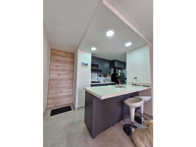 Apartamento de 2 alcobas en venta en Cimarronas, Rionegro, 52 m² · foto 3 de 15