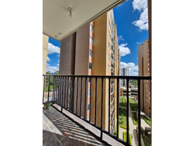 Apartamento de 2 alcobas en venta en Cimarronas, Rionegro, 52 m² · foto 9 de 15