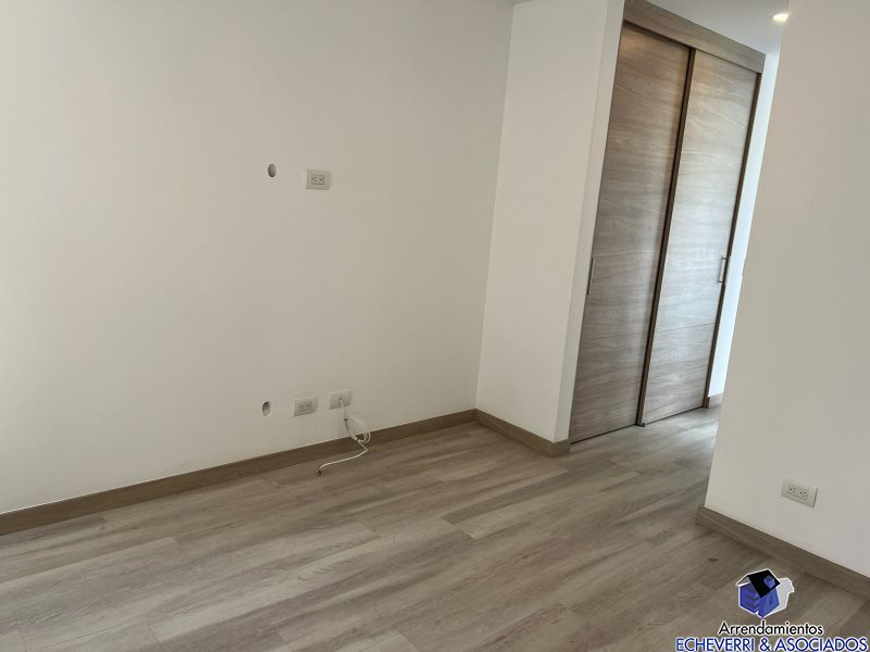 Apartamento en arriendo en Loma De Las Brujas, Envigado · foto 16 de 22