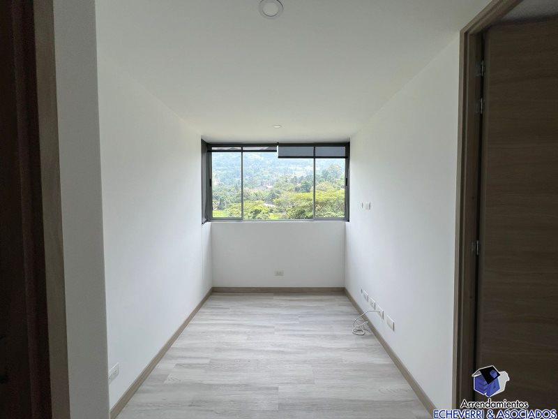 Apartamento en arriendo en Loma De Las Brujas, Envigado · foto 15 de 22