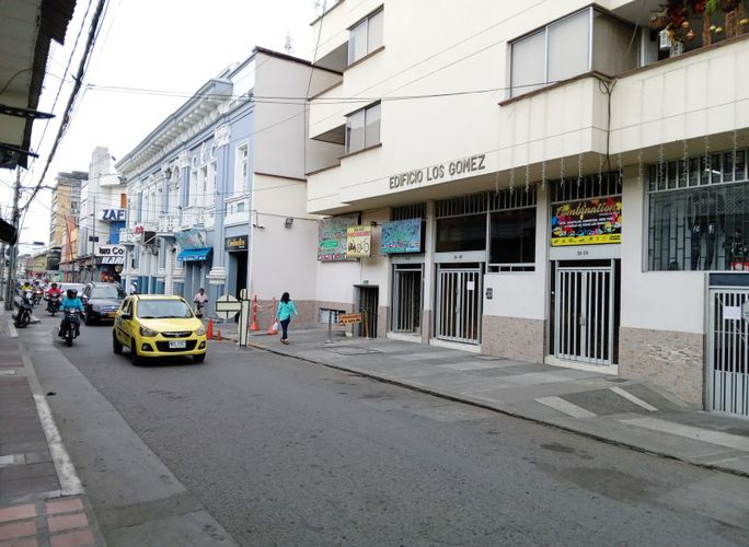 Edificio en venta en Central, Palmira, 1689 m² · foto 2 de 24