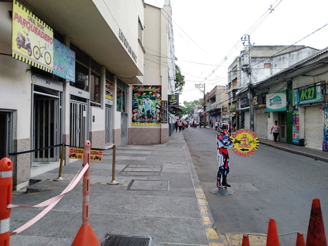 Edificio en venta en Central, Palmira, 1689 m² · foto 3 de 24