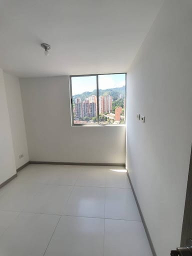 Apartamento de 3 alcobas en arriendo en Manuel Restrepo, Sabaneta, 77 m² · foto 5 de 15