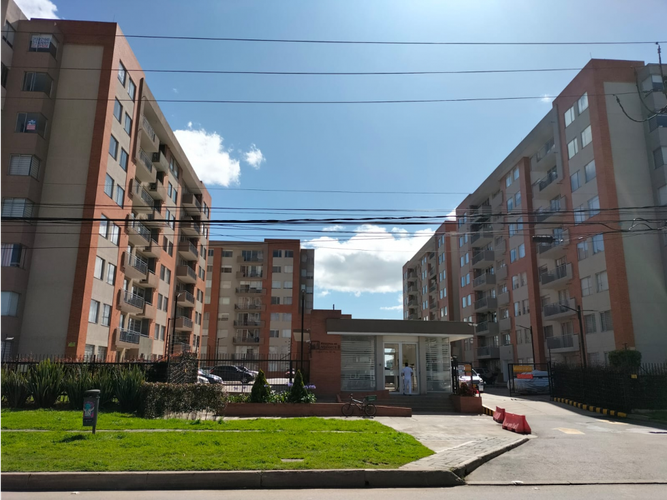 Apartamento en venta en Villa Maria Et Iv, Mosquera · foto 2 de 24