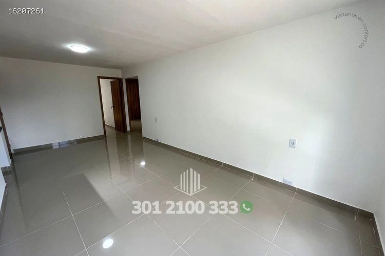 Apartamento de 3 alcobas en venta en El Tesoro, Medellín, 78 m² · foto 4 de 21