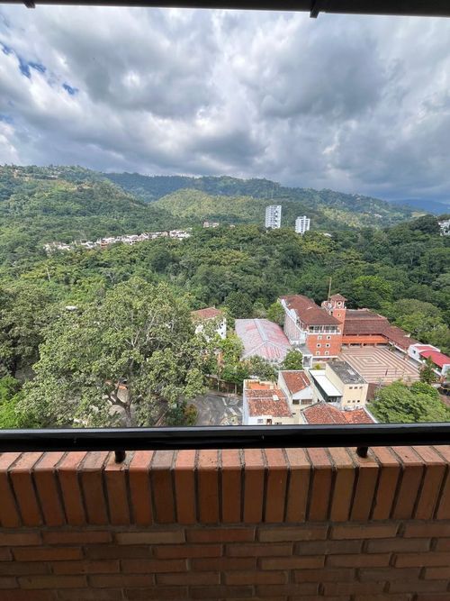 Apartamento de 3 alcobas en venta en Cabecera Del Llano, Bucaramanga, 166 m² · foto 3 de 20