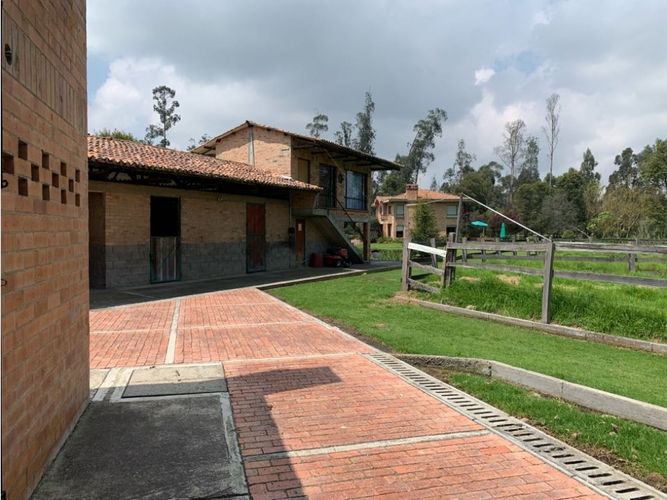 Finca en venta en Pinos Polo Club, Mosquera, 1567 m² · foto 14 de 22