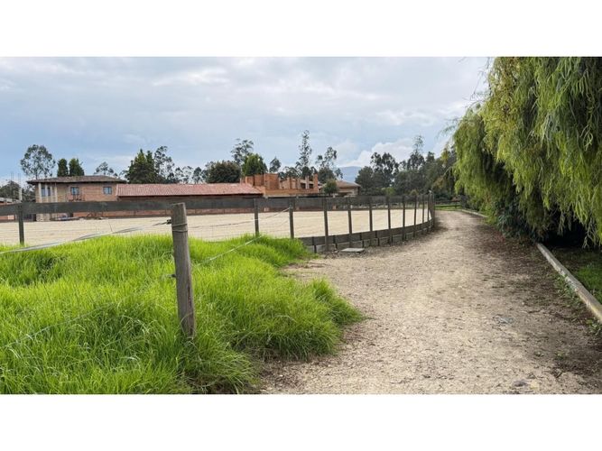 Finca en venta en Pinos Polo Club, Mosquera, 1567 m² · foto 22 de 22