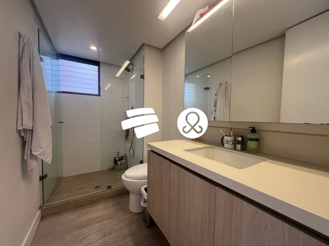 Apartamento en venta en El Poblado, Medellín · foto 21 de 24