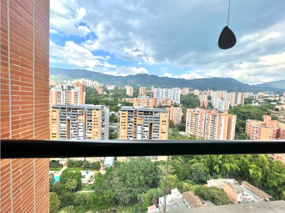 Apartamento en venta en Loma Linda, Envigado · foto 4 de 24