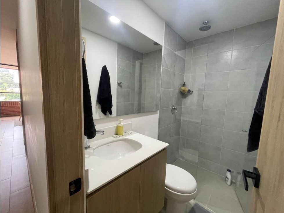 Apartamento en venta en Loma Linda, Envigado · foto 15 de 24