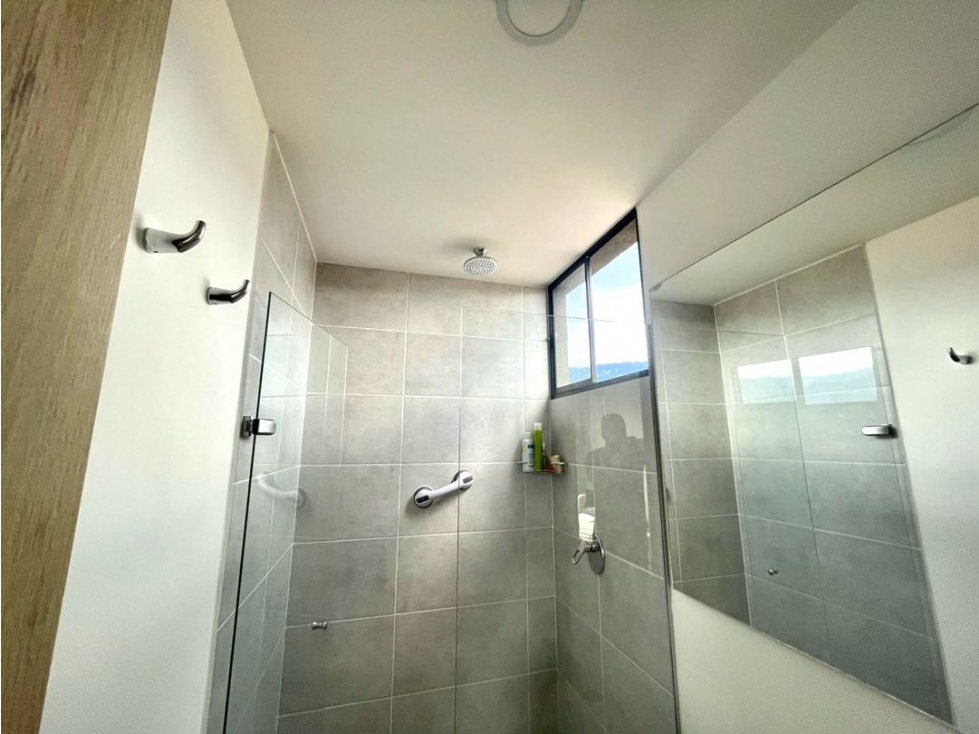 Apartamento en venta en Loma Linda, Envigado · foto 19 de 24