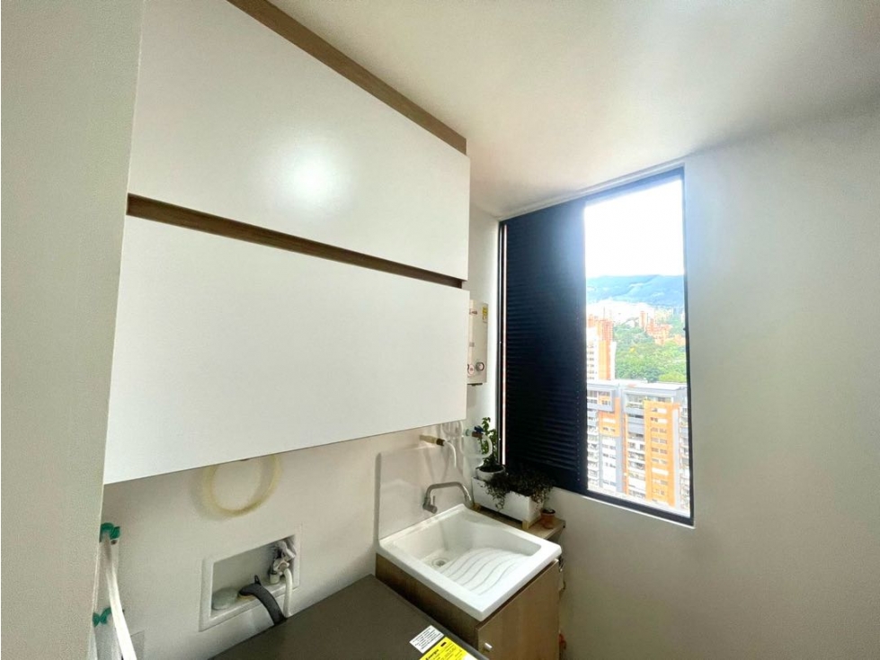 Apartamento en venta en Loma Linda, Envigado · foto 23 de 24