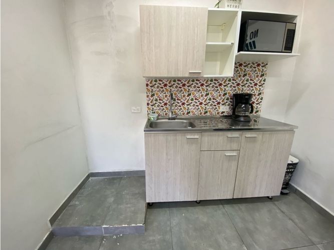 Bodega en arriendo en Rodeo Alto, Medellín, 145 m² · foto 5 de 11