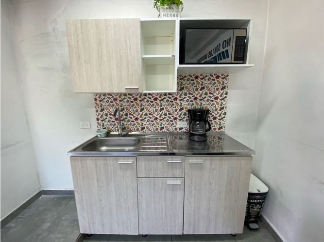 Bodega en arriendo en Rodeo Alto, Medellín, 145 m² · foto 6 de 11