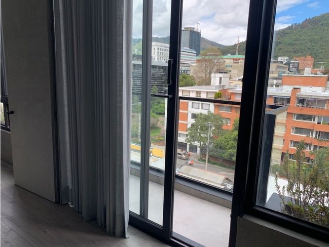 Apartamento de 3 alcobas en venta en Chicó Reservado, Bogotá, 222 m² · foto 17 de 24
