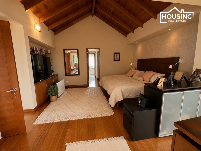 Casa de 4 alcobas en venta en Cerros De Suba, Bogotá, 370 m² · foto 3 de 17