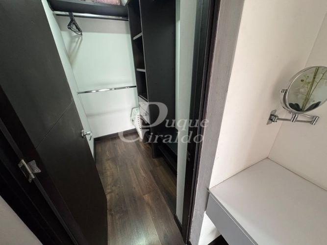 Apartamento de 3 alcobas en venta en Castropol, Medellín, 158 m² · foto 13 de 23