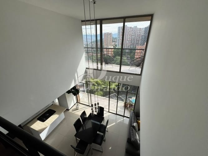 Apartamento de 3 alcobas en venta en Castropol, Medellín, 158 m² · foto 17 de 23